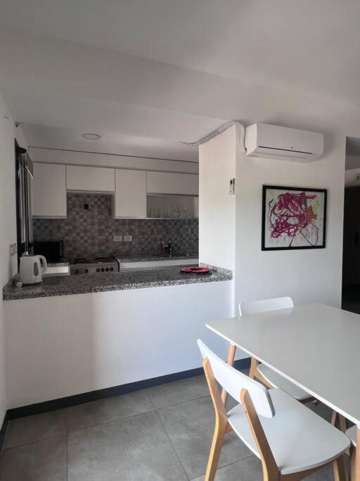 Excelente Departamento En Pleno Centro